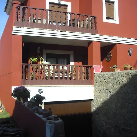Отель La De Menchu 3*